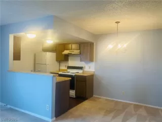 Photo #4: 2277818 Listing 