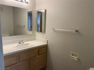 Photo #4: 2277841 Listing 