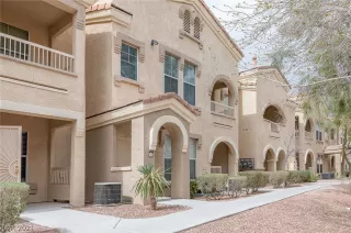 Photo #2: 2277848 Listing