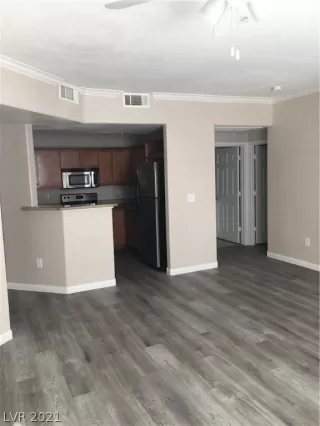 Photo #2: 2277859 Listing 