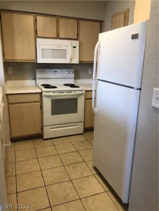 Photo #4: 2277871 Listing 