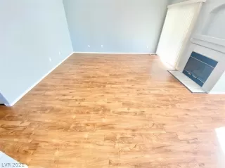 Photo #2: 2277900 Listing 