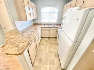 Photo #4: 2277900 Listing 