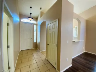 Photo #4: 2277914 Listing 