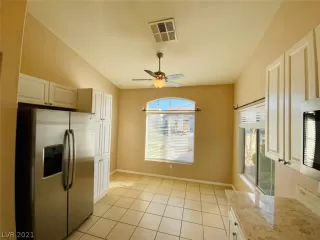 Photo #6: 2277914 Listing 
