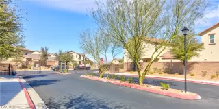 Photo #4: 2277922 Listing