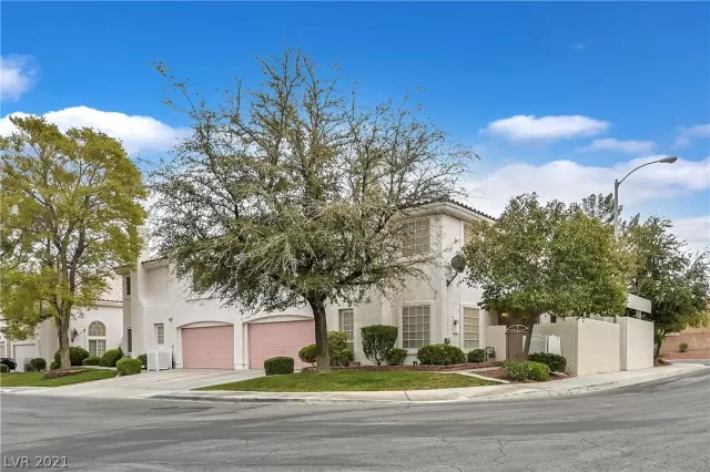 MLS: 2277959 Condo For Sale