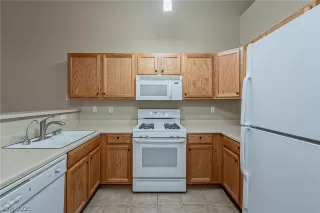 Photo #1: 2277961 Listing