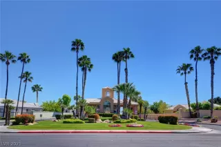 Photo #1: 2278026 Listing 