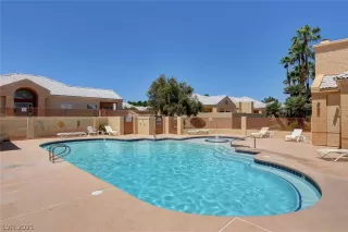 Photo #2: 2278026 Listing 