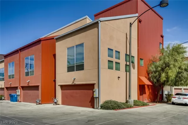 MLS: 2278043 Condo For Sale