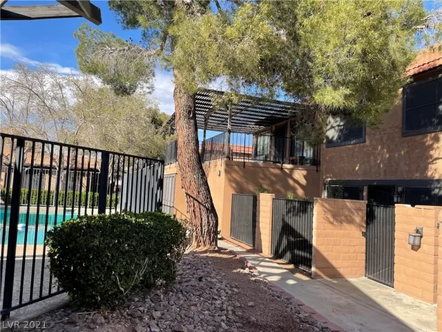 MLS: 2278051 Condo For Sale