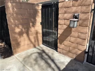 Photo #1: 2278051 Listing