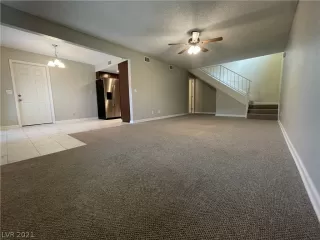 Photo #5: 2278051 Listing