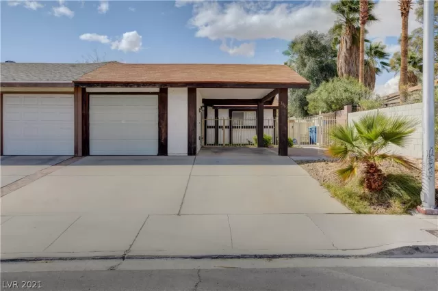 MLS: 2278100 Condo For Sale