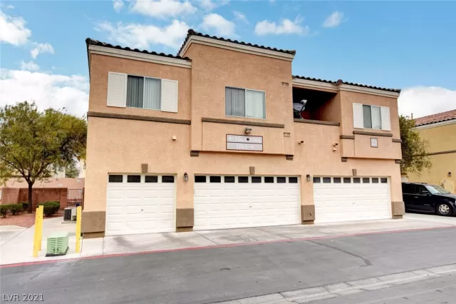 MLS: 2278103 Condo For Sale