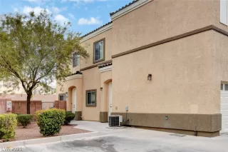 Photo #3: 2278103 Listing 