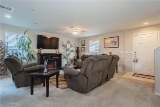 Photo #2: 2278114 Listing