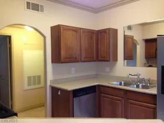 Photo #2: 2278124 Listing 