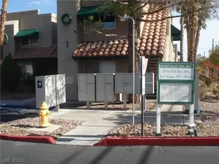 Photo #4: 2278128 Listing 