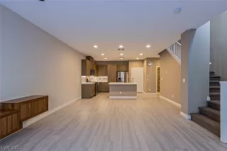 Photo #4: 2278146 Listing 