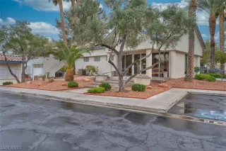 Photo #1: 2278151 Listing