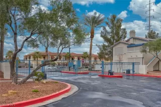 Photo #2: 2278151 Listing