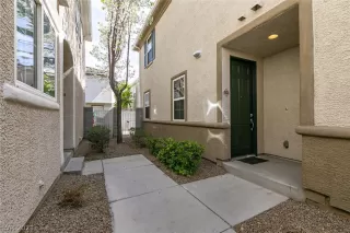 Photo #1: 2278195 Listing 