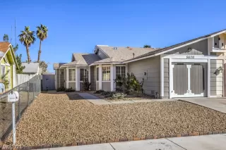 Photo #1: 2278244 Listing