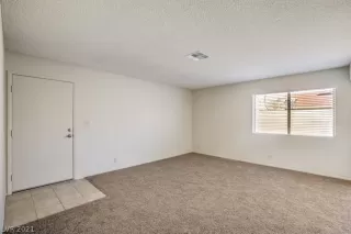 Photo #4: 2278244 Listing