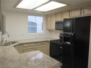 Photo #5: 2278250 Listing 