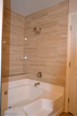 Photo #5: 2278251 Listing 