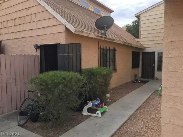 MLS: 2278259 Condo For Sale