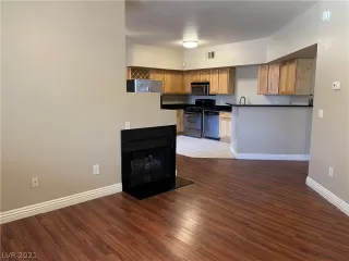 Photo #6: 2278261 Listing 