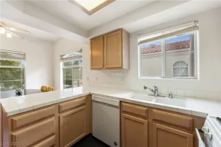 Photo #2: 2278293 Listing