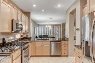 Photo #5: 2278297 Listing 