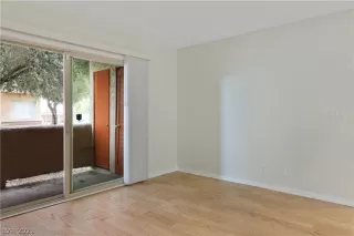 Photo #3: 2278299 Listing 