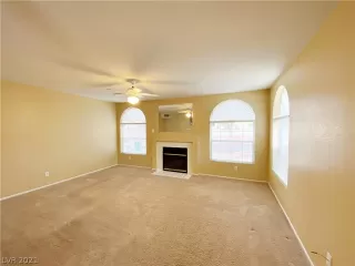 Photo #4: 2278318 Listing 