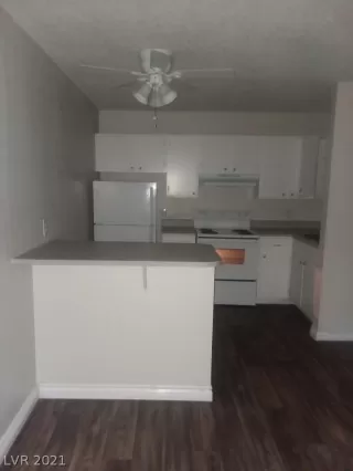 Photo #5: 2278327 Listing 