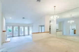 Photo #2: 2278330 Listing 