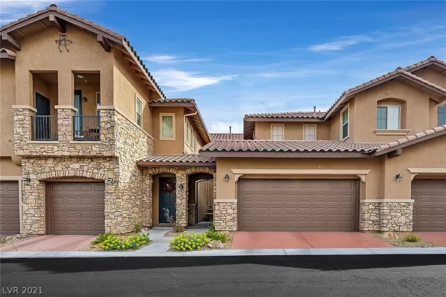 MLS: 2278339 Condo For Sale