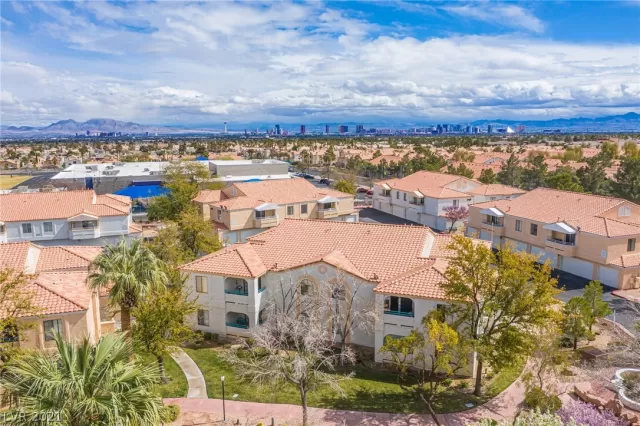 MLS: 2278343 Condo For Sale