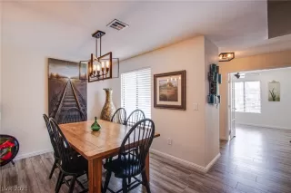 Photo #6: 2278343 Listing