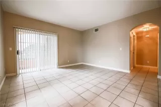 Photo #3: 2278344 Listing