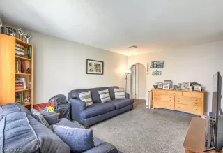 Photo #5: 2278350 Listing