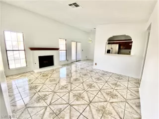 Photo #1: 2278357 Listing