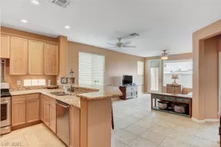 Photo #4: 2278372 Listing 