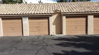 Photo #4: 2278390 Listing