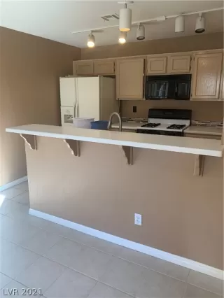 Photo #6: 2278432 Listing 