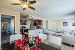 Photo #6: 2278461 Listing